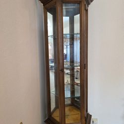 Corner curio cabinet
