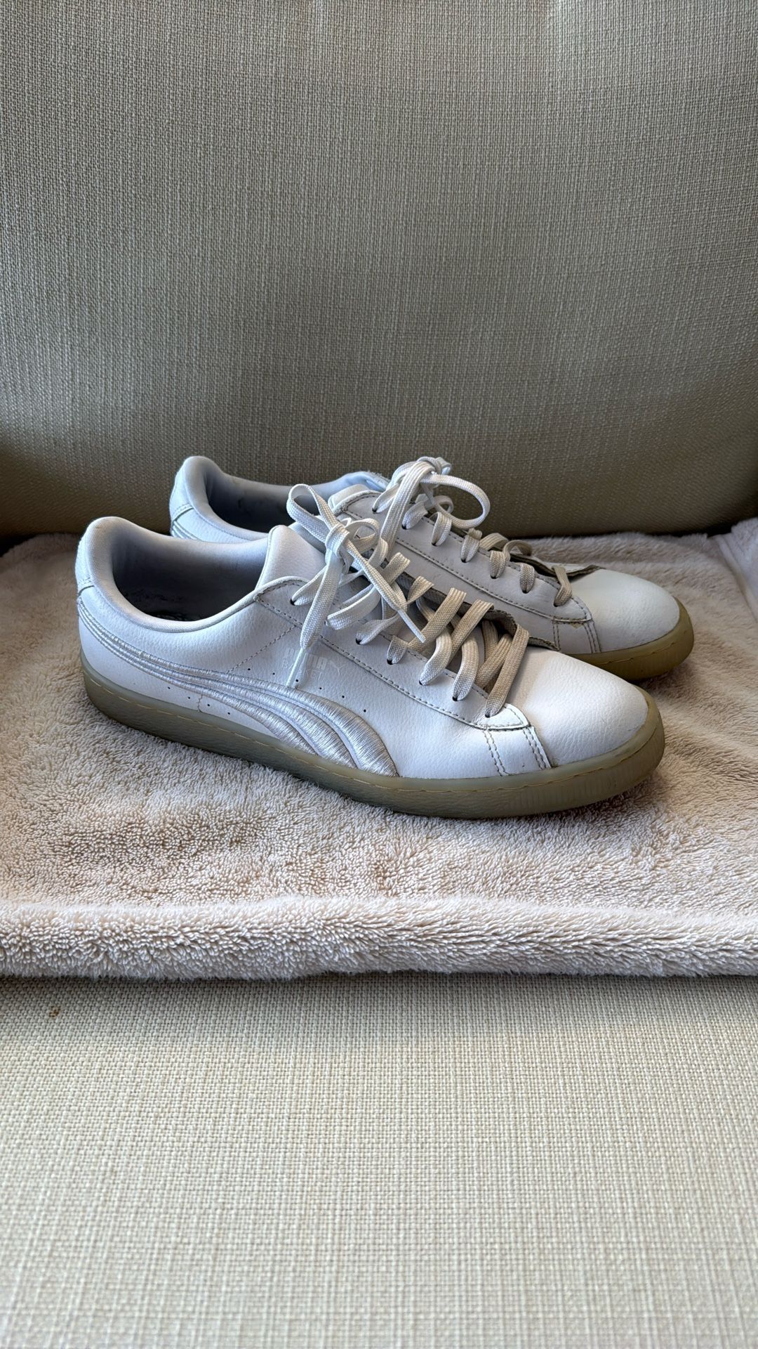 Puma Sneakers