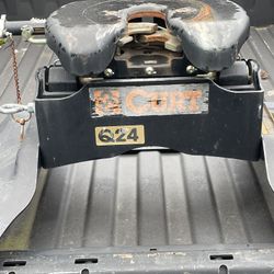 Curt Q24