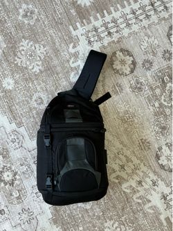 Camera bag: Lowe Pro Camera Bag