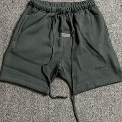 Essential Shorts 