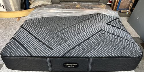 King Size Beautyrest Black Mattress (Mattress Only)