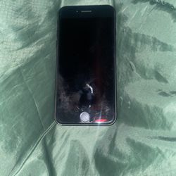 Black IPhone 7