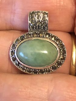 925 Sterling Silver Pendant With Green & Black Stone& Black 