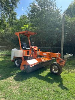 Laymor street sweeper towable self propelled broom