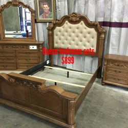 Queen Bedroom Set Includes Bed Frame Dresser Mirror And 1 Nite Stand $899