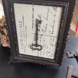 Key Holder Hideaway Hanging Keys