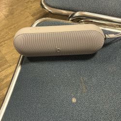 Beats Pill Speaker 