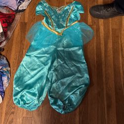 Jazmine Costume 