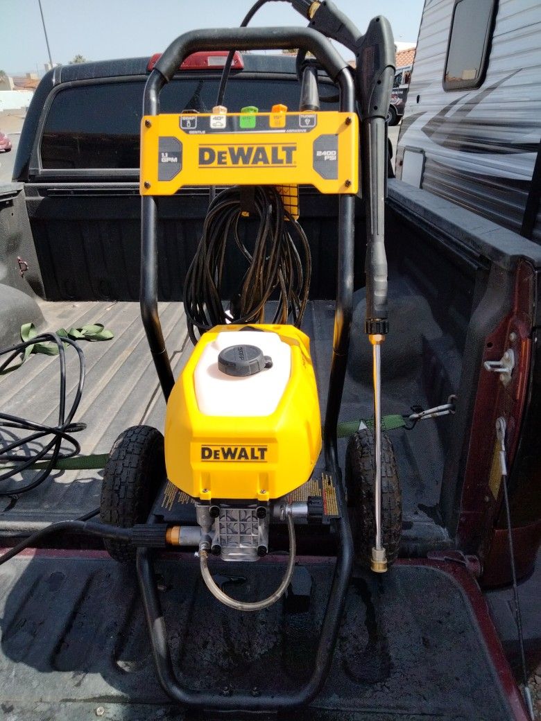 DeWalt Electric Pressure Washer 2400 PSI