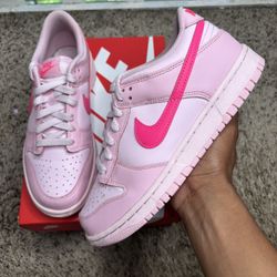 Nike Dunk Low Triple Pink 