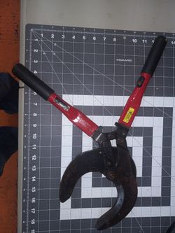 Craftwork Ratcheting Cable Cutters 