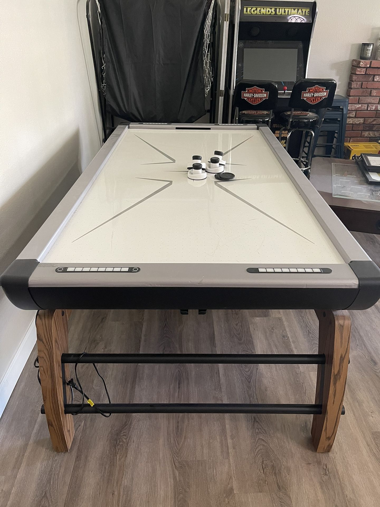 Air Hockey Table