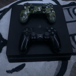PS4 Slim
