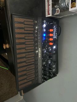 Arturia micro freak synthesizer