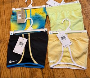 Girls 4t shorts