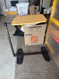 Free - Adjustable Swivel Table