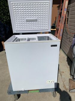 chest freezer in good condition for sale