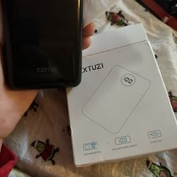 10,000MaH Fast Charging Portable Battery Bank! Pocket Size