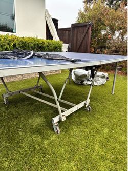 Preowned Outdoor Ping Pong Table & Accessories/Cover