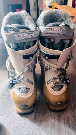 Atomic Ski Boots