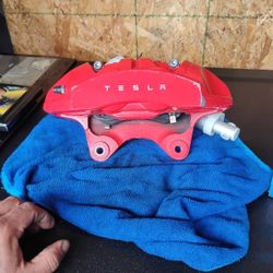Tesla Brake System With Pads
