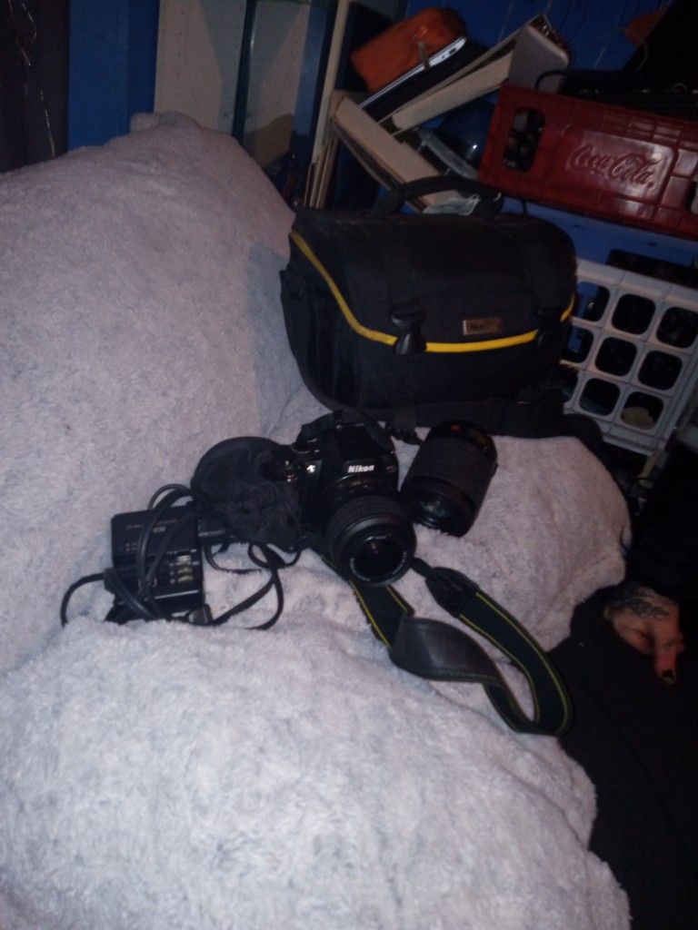Nikon D60  With Extra Lens And Bag 