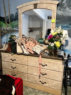 💥 ESTATE SALE 💥
