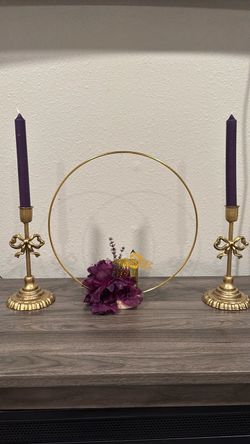 Gold Hoop Floral Candle Holder Centerpiece