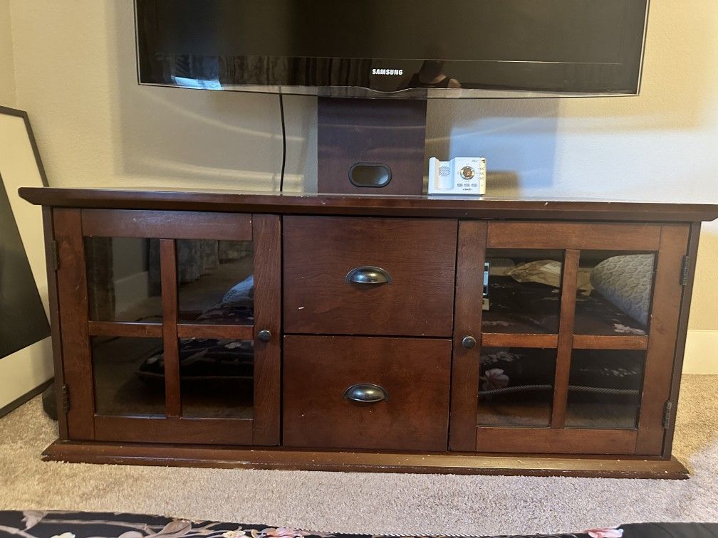 LCD TV And Cabinet