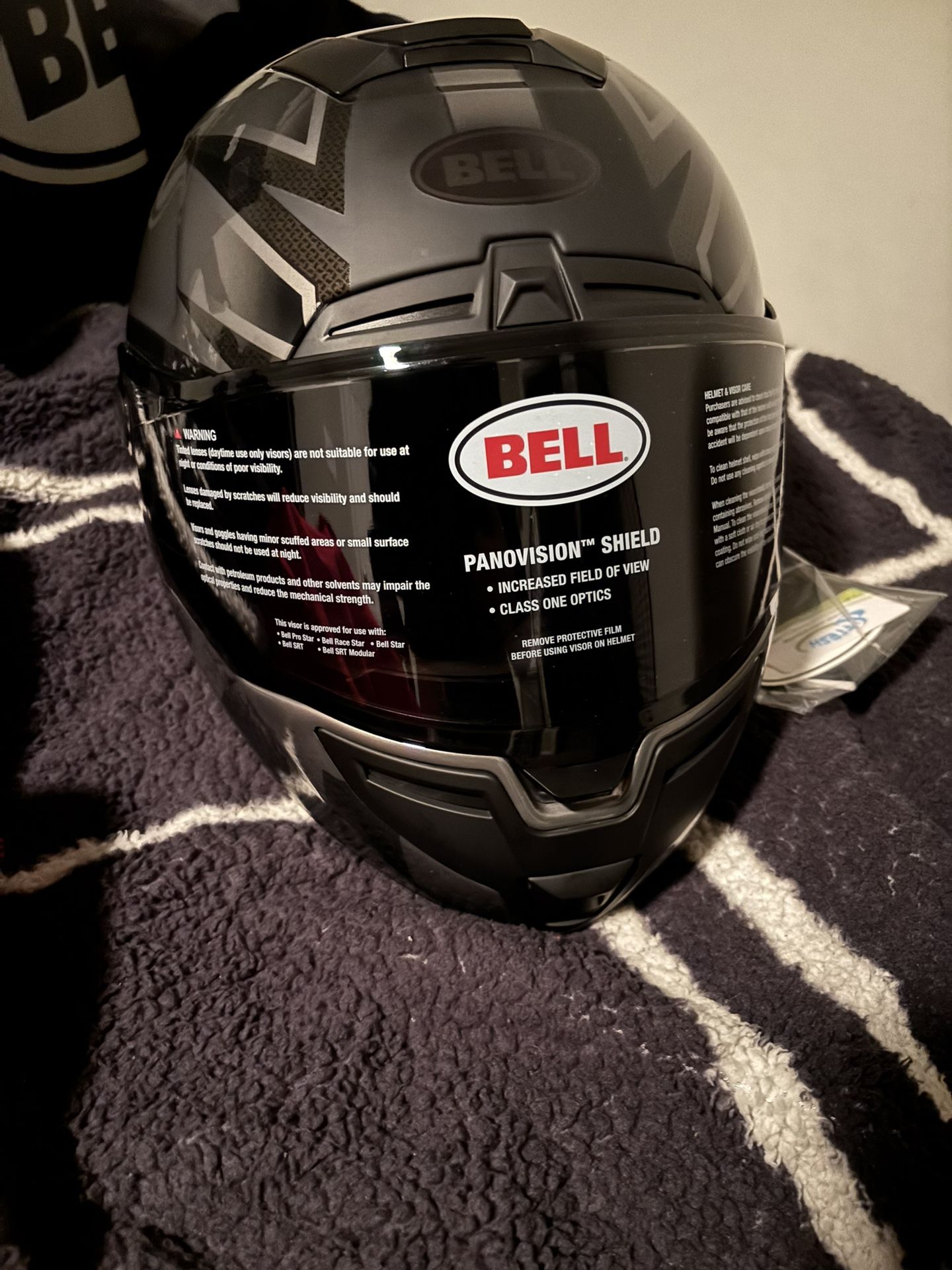 full face motorcycle helmet
