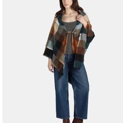 Women’s Plaid Ruana Jacket with Buckle Closure, Size S-M Brown Acorn.   (AI)