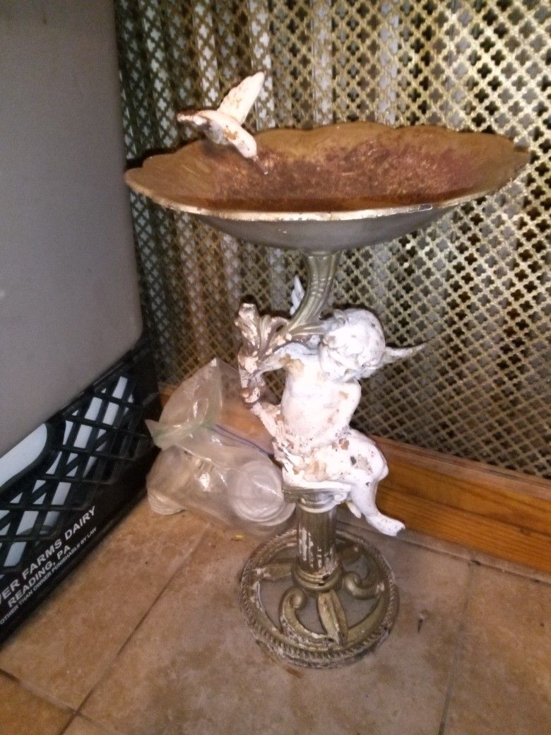 Antique Cast Iron Cherubel Bird Bath Hummingbird