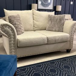 Sofa y Loveseat 