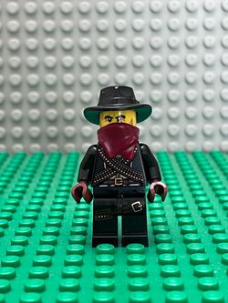 Lego Bandit collectible minifigure series 6 col085