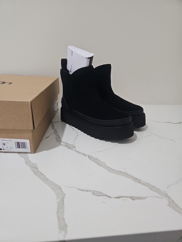 Uggs New New Black Leather Short Uggs Size 8 