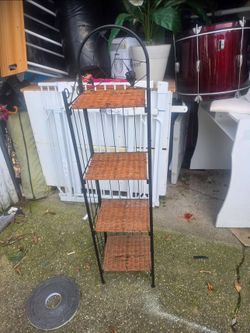 Bathroom organizer / plant stand the prices firm