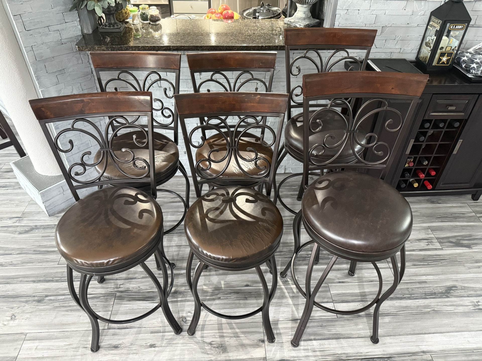 Swivel Counter Stools 6 Pieces (4 short & 2 tall)