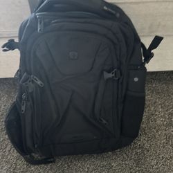 SwissGear Travel Tech Elite USB ScanSmart laptop backpack