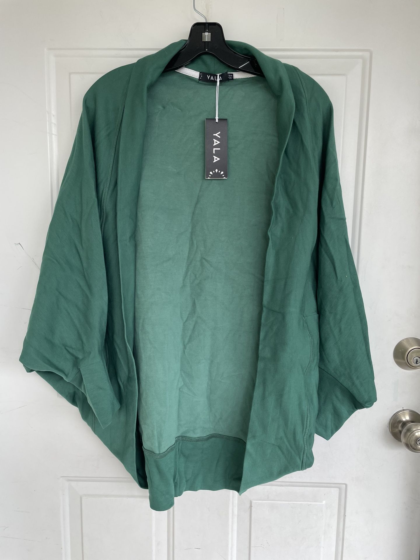 YALA Cardigan Size S/M