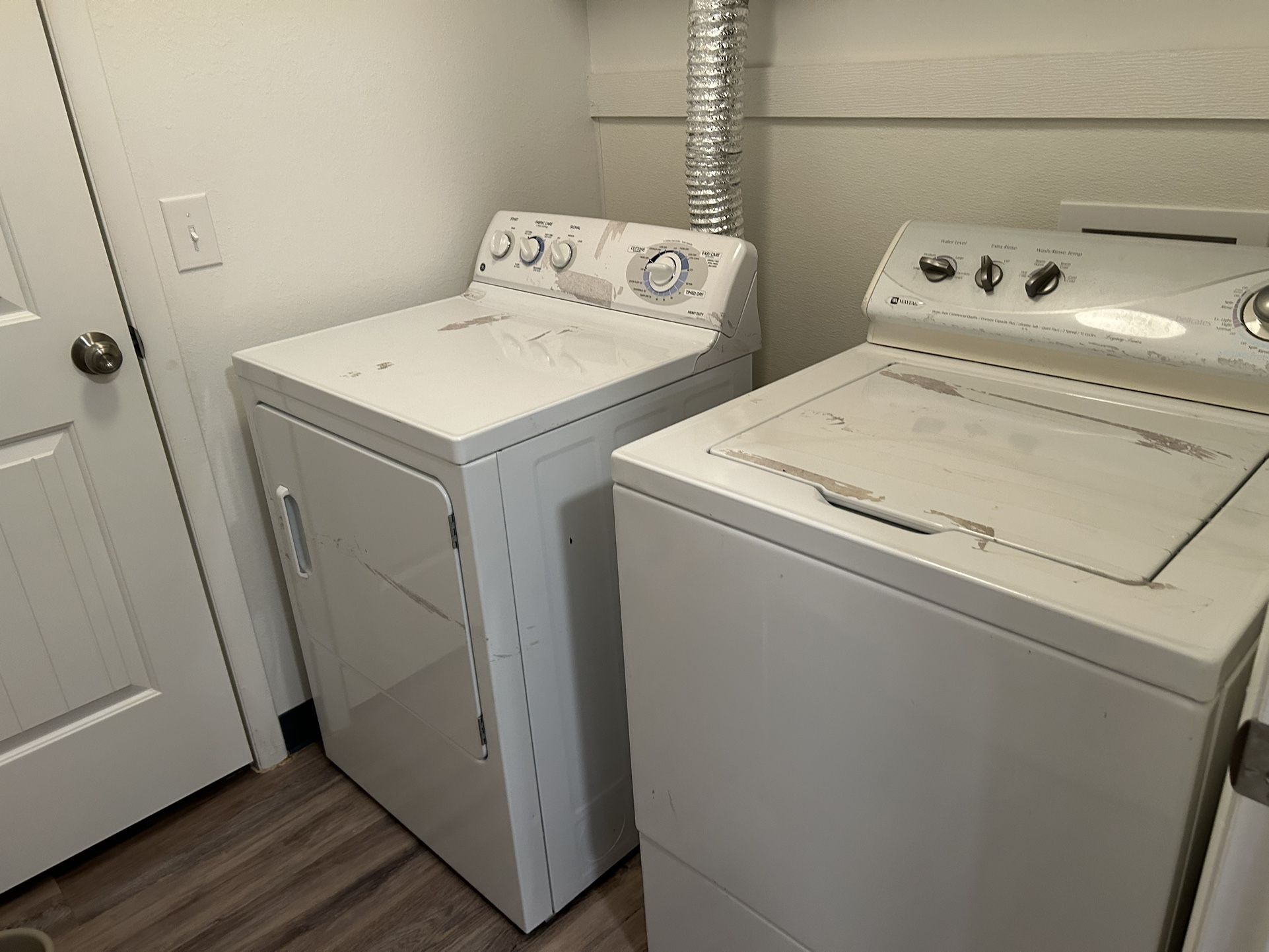 May Tag Heavy Duty Washer And GE Dryer Great Condition And Working Great