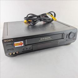 Sony VCR SLV-N50 With Cables