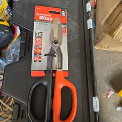 Crescent Scissors