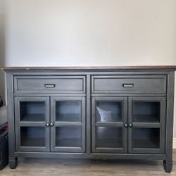 Pike & Main Conrad 55” Console 