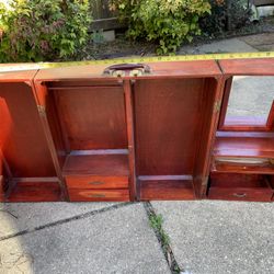 Child’s Doll Dressing Area Fold Up Closet 