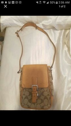 Signature Coach Crossbody
