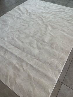 Cream Floral Textured Area Rug - 8x10 feet - E103