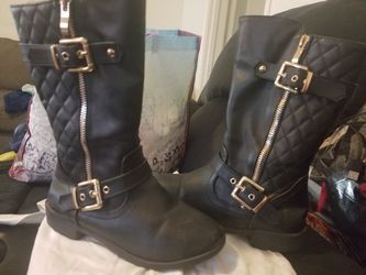 Girl boots