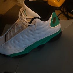 Jordan 13 lucky Green Very Clean