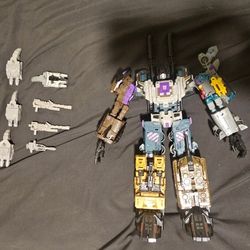 Transformers Combiner Wars Bruticus And Combaticons